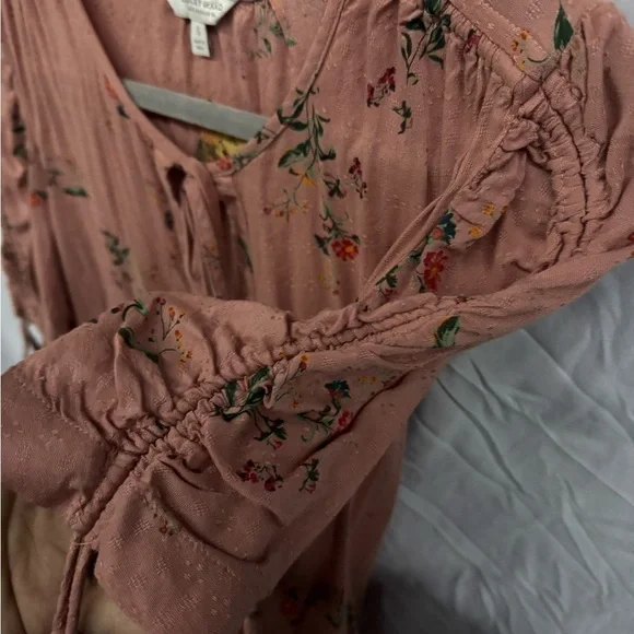 Lucky Brand Floral Mauve Top Ruched Tie Sleeve sz Small - Picture 6 of 9
